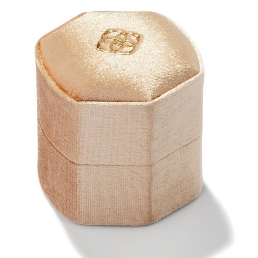 Kendra‎ Scott Davis Velvet Box- Champagne